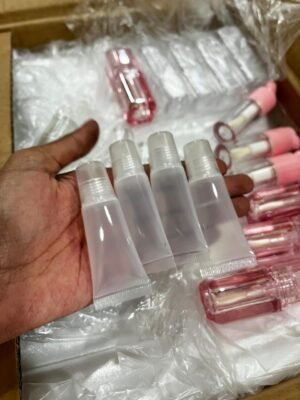 5ml lip gloss squeeze tube with transparent cap
